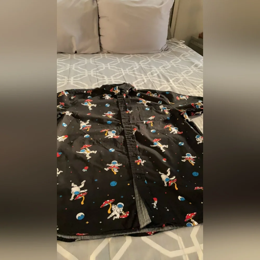 Collared shirt - Picture 3 of 3